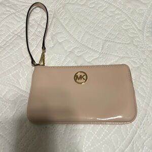 Michael Kors Wristlet Pale Pink